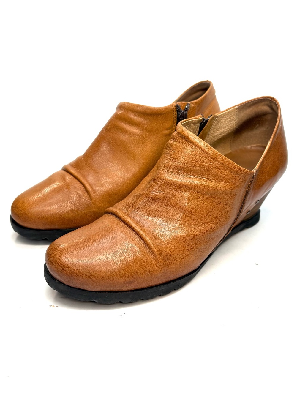 Yuko Imanishi Tan Leather Wedge Booties | 40